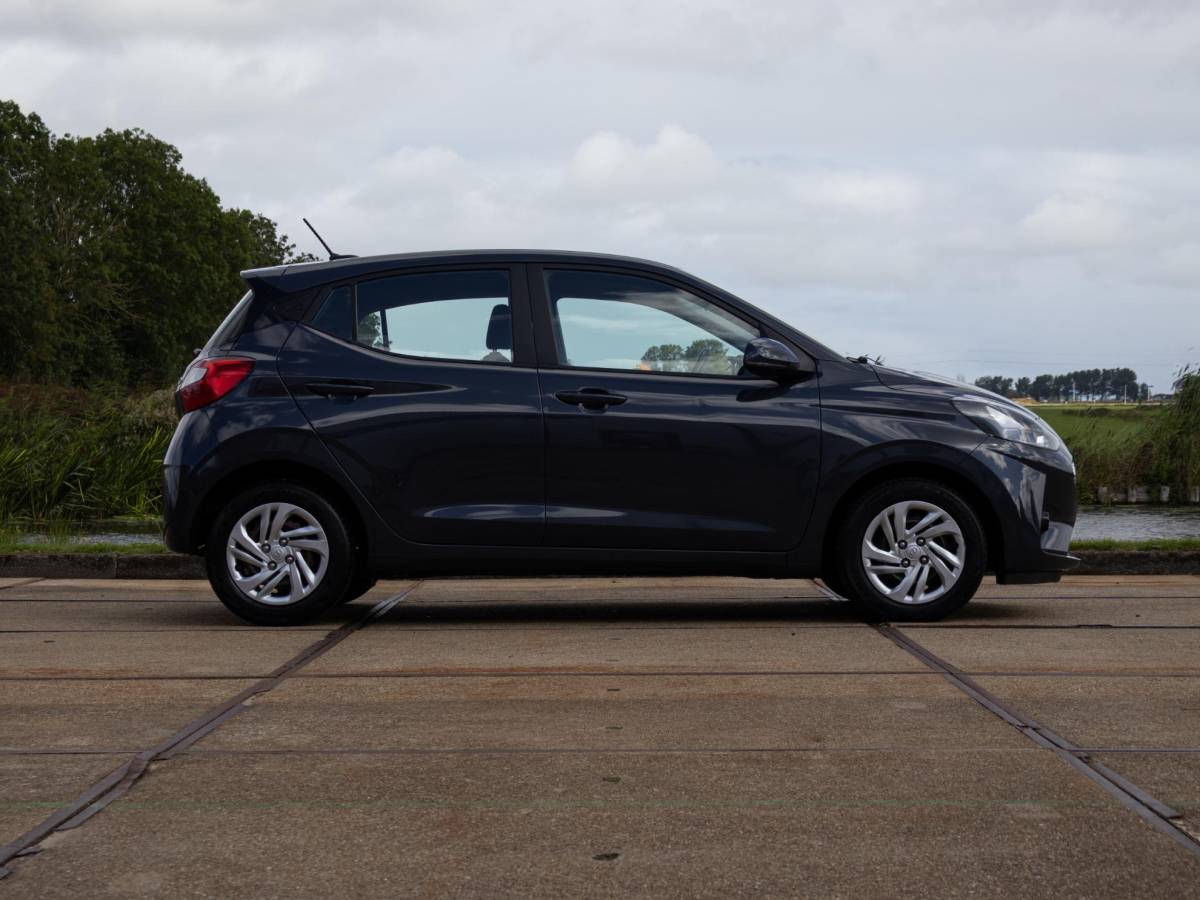 Hyundai i10 Hyundai i10 1.0 Comfort Lane assist Apple CarPlay Airco