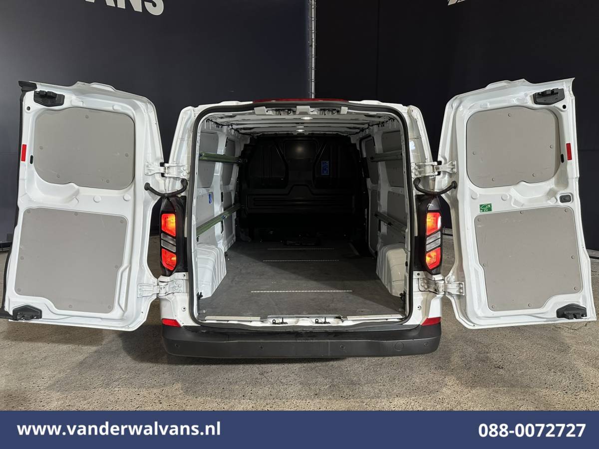 Ford Transit Custom Ford Transit Custom 2.0 TDCI 136pk L2H1 Euro6 Airco | Camera | LED | Apple Carplay | Cruisecontrol Android Auto, Verwarmde voorruit, Parkeersensoren, Bijrijdersbank