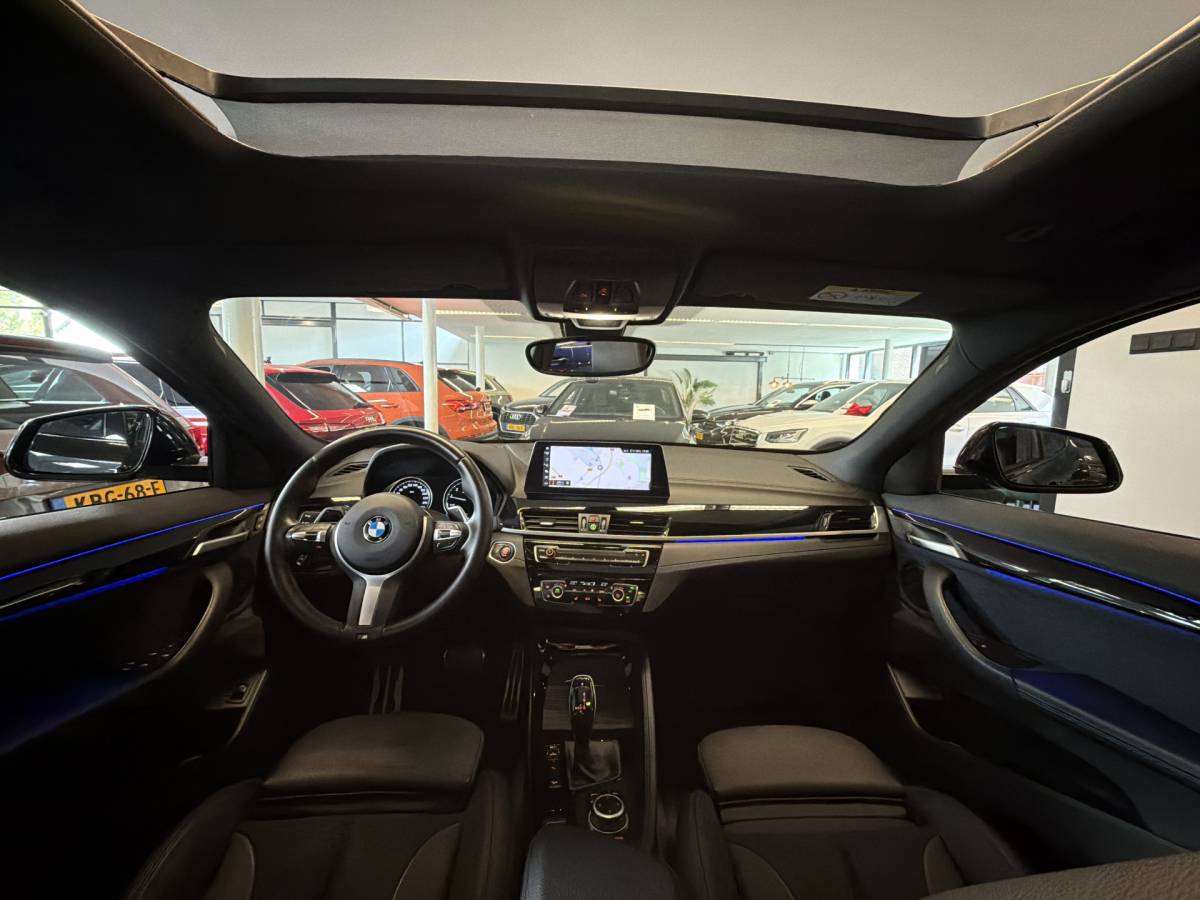 BMW X2 BMW X2 M35iA 306PK xDRIVE M-SPORT LEDER/NAVI/HEAD-UP/PANORAMADAK