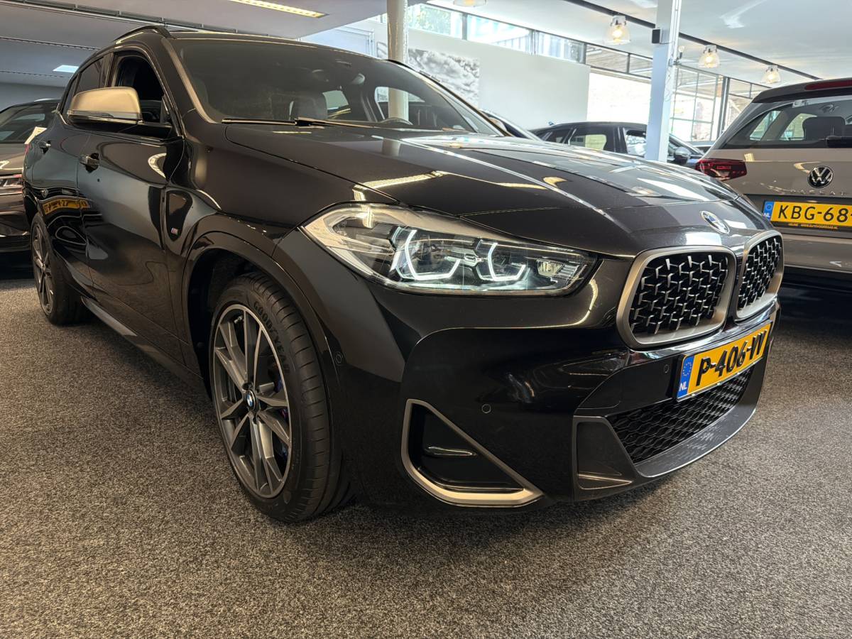 BMW X2 BMW X2 M35iA 306PK xDRIVE M-SPORT LEDER/NAVI/HEAD-UP/PANORAMADAK
