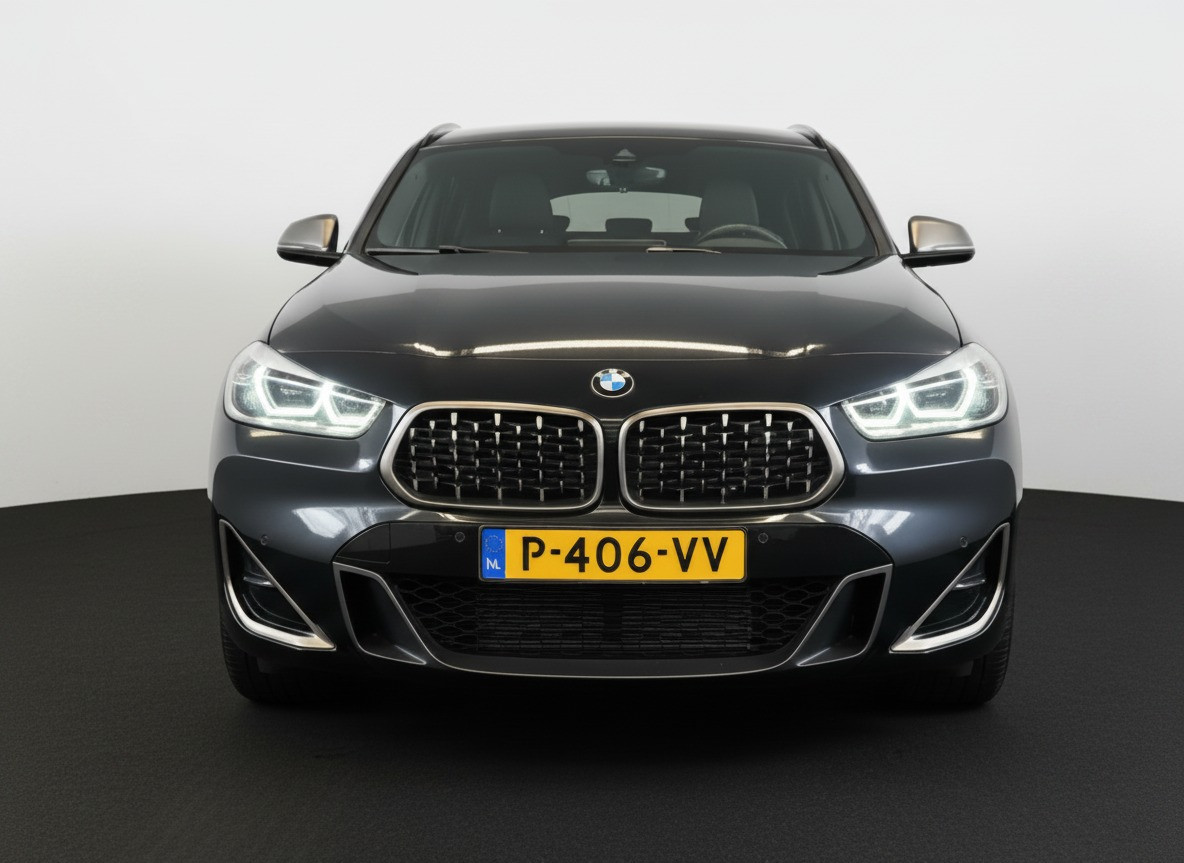 BMW X2 BMW X2 M35iA 306PK xDRIVE M-SPORT LEDER/NAVI/HEAD-UP/PANORAMADAK