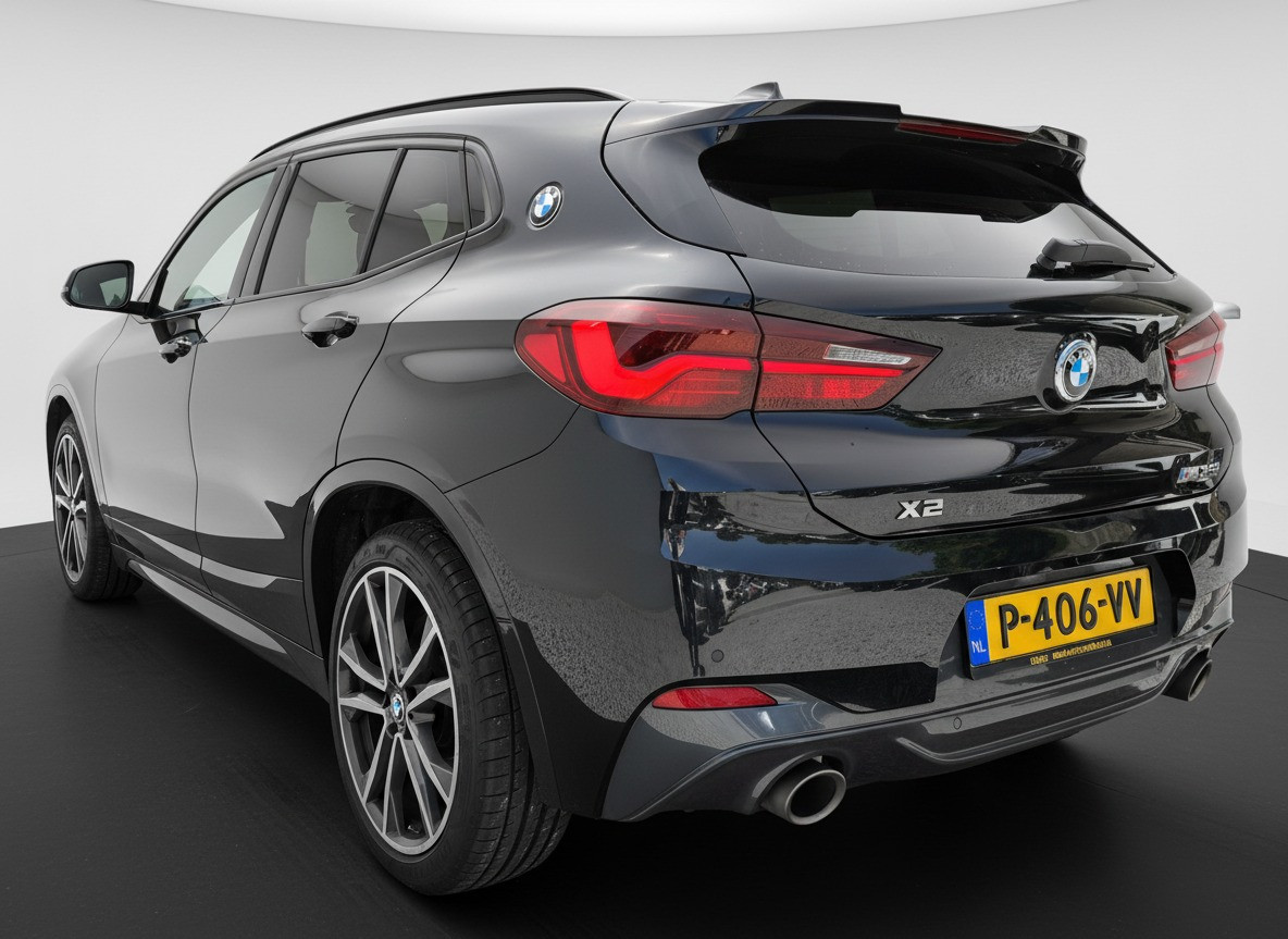 BMW X2 BMW X2 M35i 306PK xDRIVE M-SPORT LEDER/NAVI/HEAD-UP/PANORAMADAK