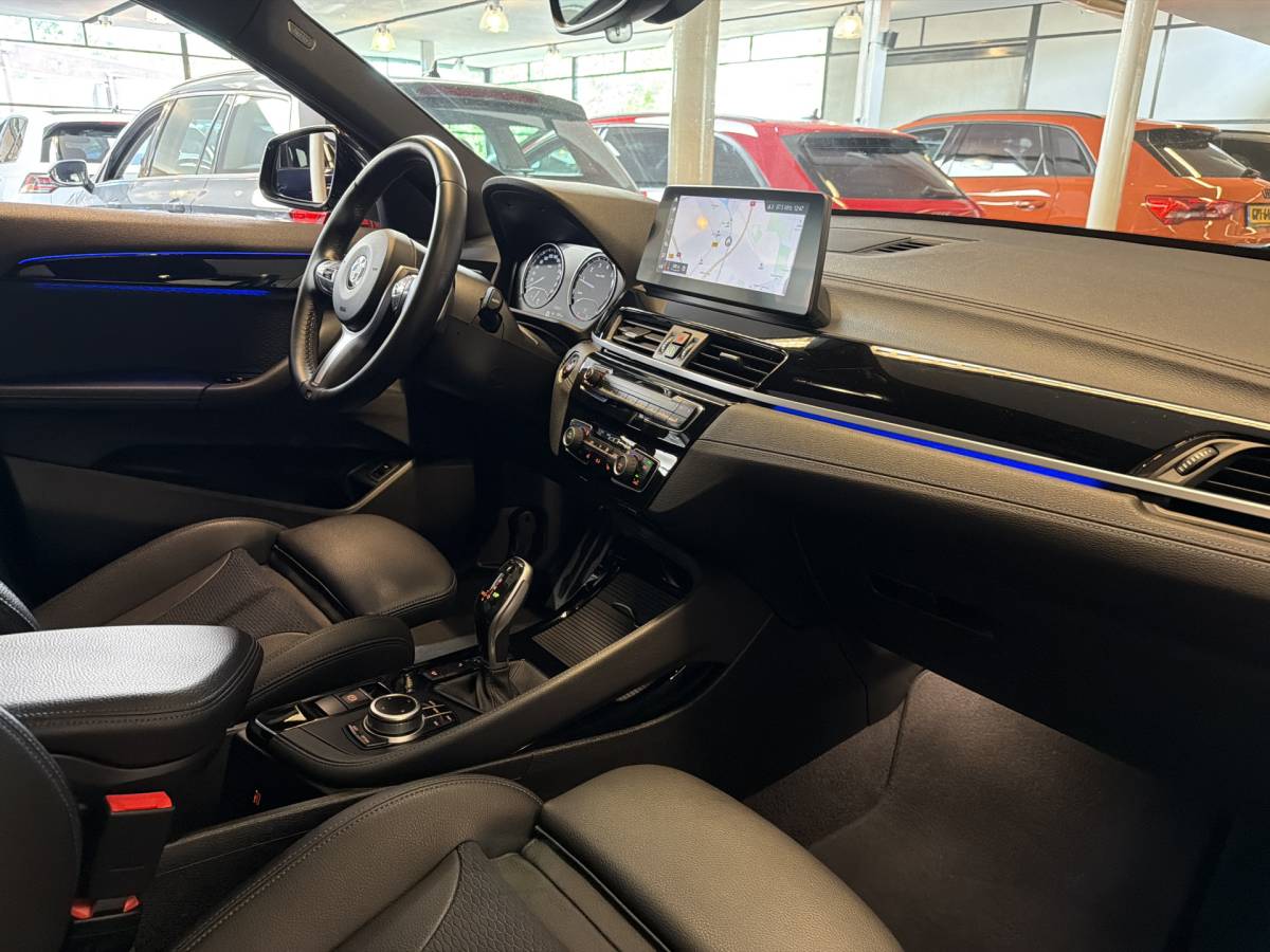 BMW X2 BMW X2 M35i 306PK xDRIVE M-SPORT LEDER/NAVI/HEAD-UP/PANORAMADAK