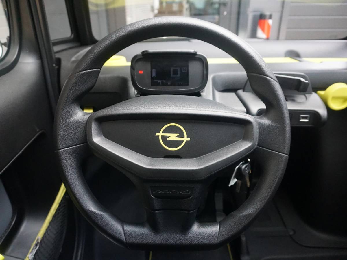 Opel Rocks-e Opel Rocks-E Base Base Opel Rocks-E Base
