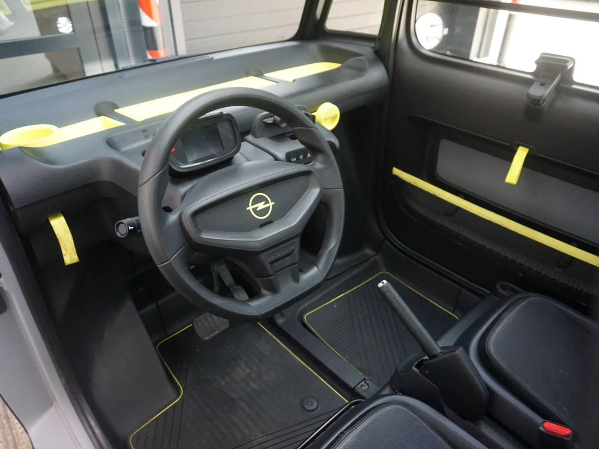 Opel Rocks-e Opel Rocks-E Base Base Opel Rocks-E Base