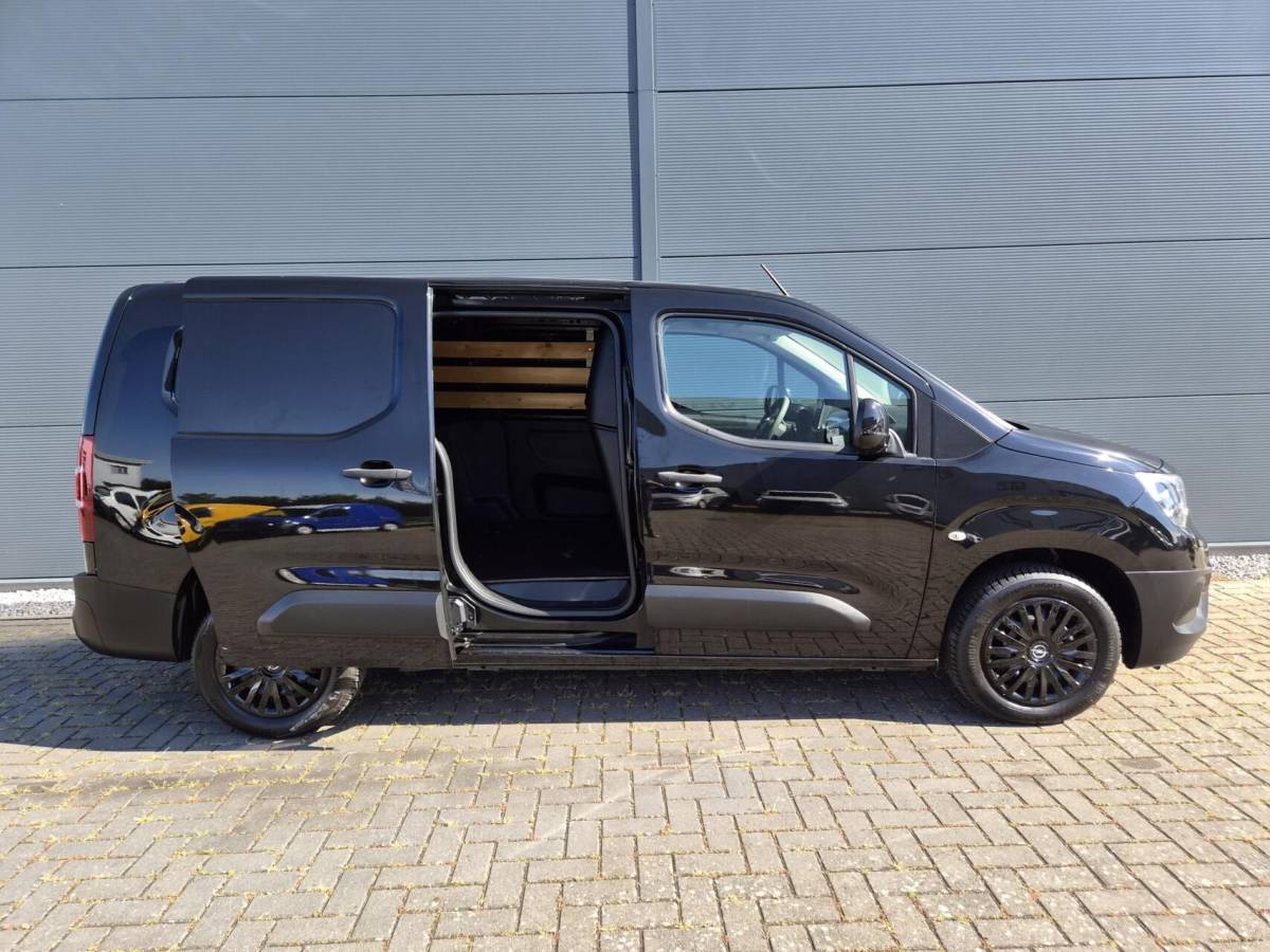 Opel Combo Opel Combo 1.5D L2H1 Carplay Cruise Navi 102 PK