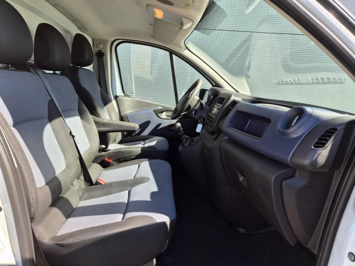 Opel Vivaro Opel Vivaro 1.6 CDTI L2H1 Airco Imperiaal Trekh 120pk 3-zits