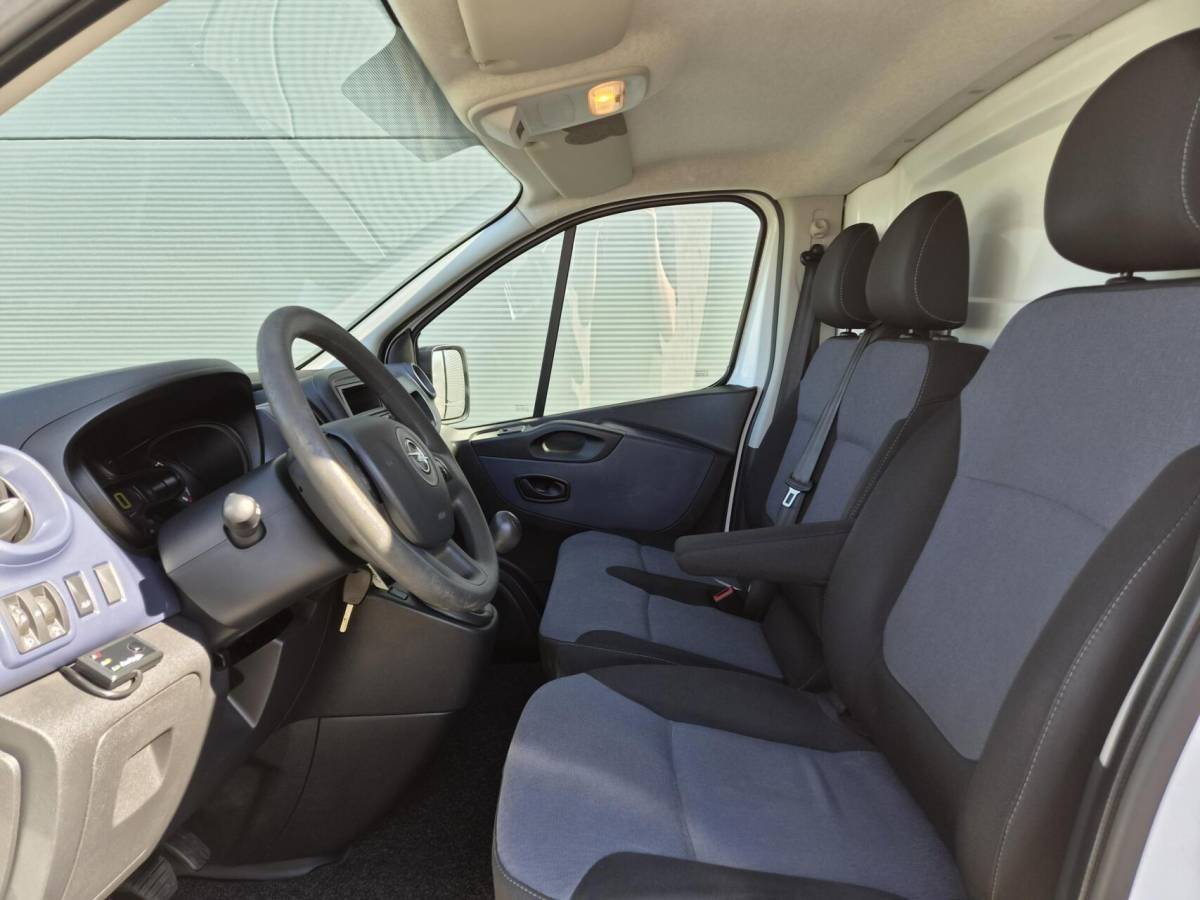 Opel Vivaro Opel Vivaro 1.6 CDTI L2H1 Airco Imperiaal Trekh 120pk 3-zits