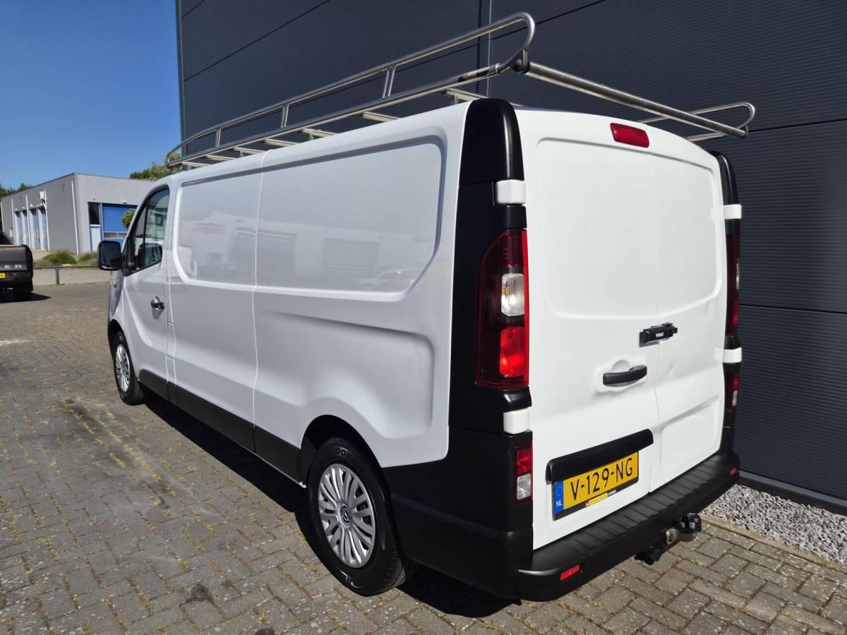 Opel Vivaro Opel Vivaro 1.6 CDTI L2H1 Airco Imperiaal Trekh 120pk 3-zits
