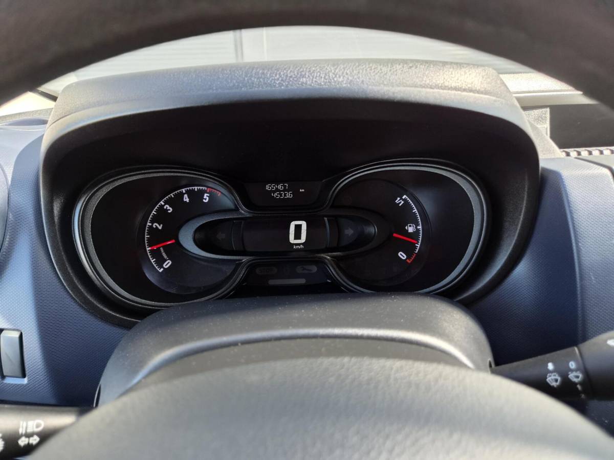 Opel Vivaro Opel Vivaro 1.6 CDTI L2H1 Airco Imperiaal Trekh 120pk 3-zits