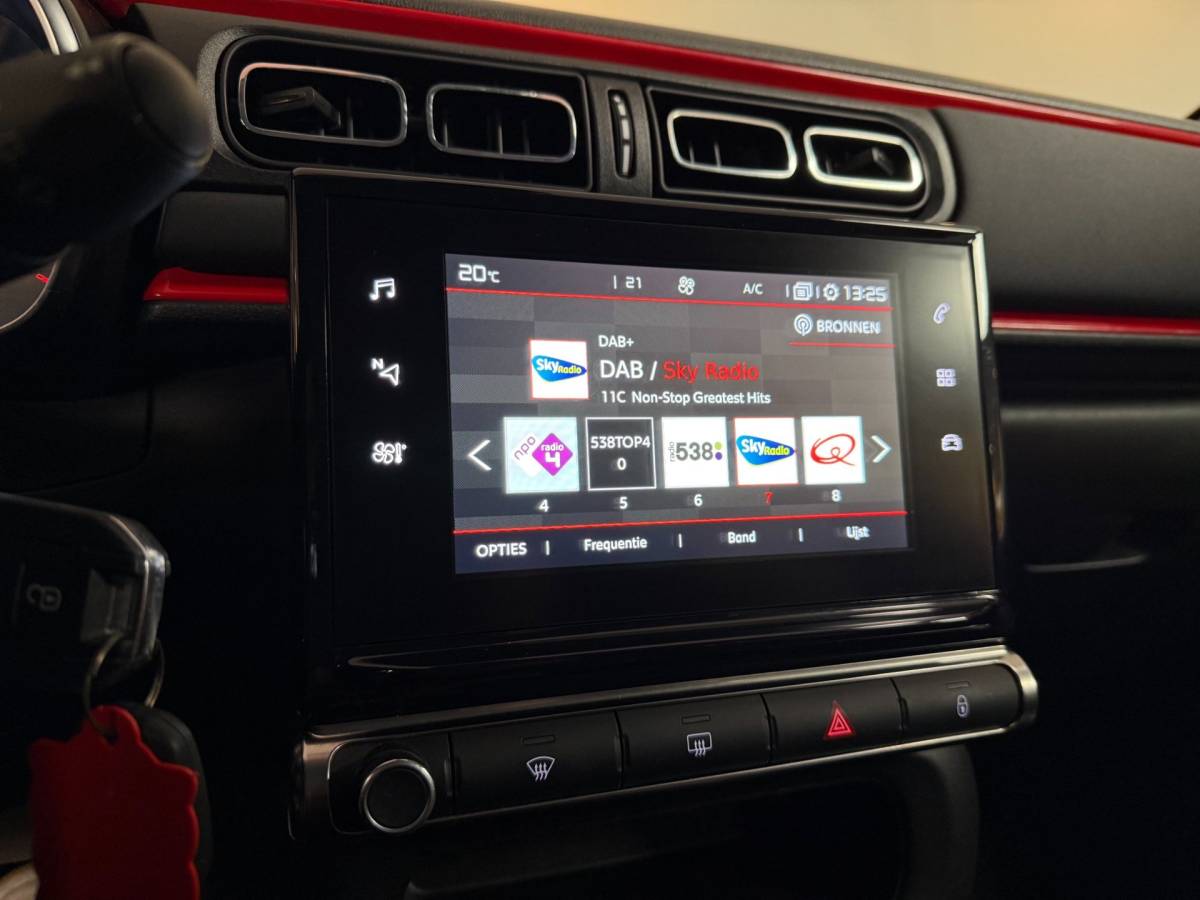 Citroën C3 Citroen C3 1.2 PureTech Shine *Distr.riem VV* Carplay|Camera|Navi|DAB|Cruise|PDC|NAP|
