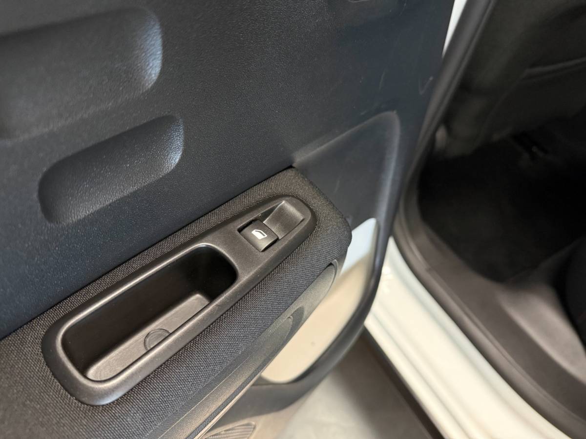 Citroën C3 Citroen C3 1.2 PureTech Shine *Distr.riem VV* Carplay|Camera|Navi|DAB|Cruise|PDC|NAP|