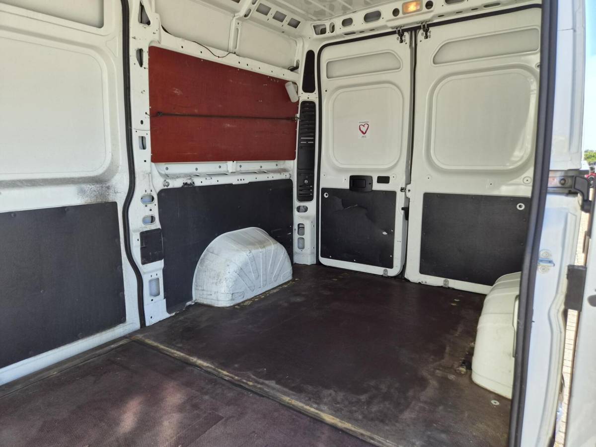 Peugeot Boxer Peugeot Boxer 2.2 HDi L2H2 Airco Camera Navi 2x Schuifdeur