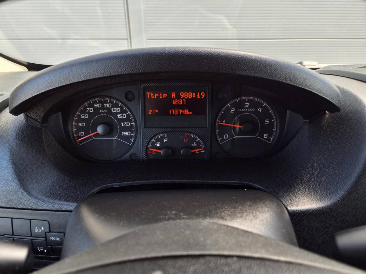 Peugeot Boxer Peugeot Boxer 2.2 HDi L2H2 Airco Camera Navi 2x Schuifdeur