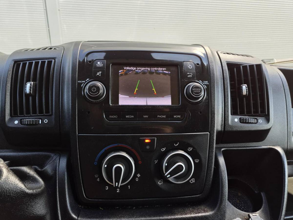 Peugeot Boxer Peugeot Boxer 2.2 HDi L2H2 Airco Camera Navi 2x Schuifdeur