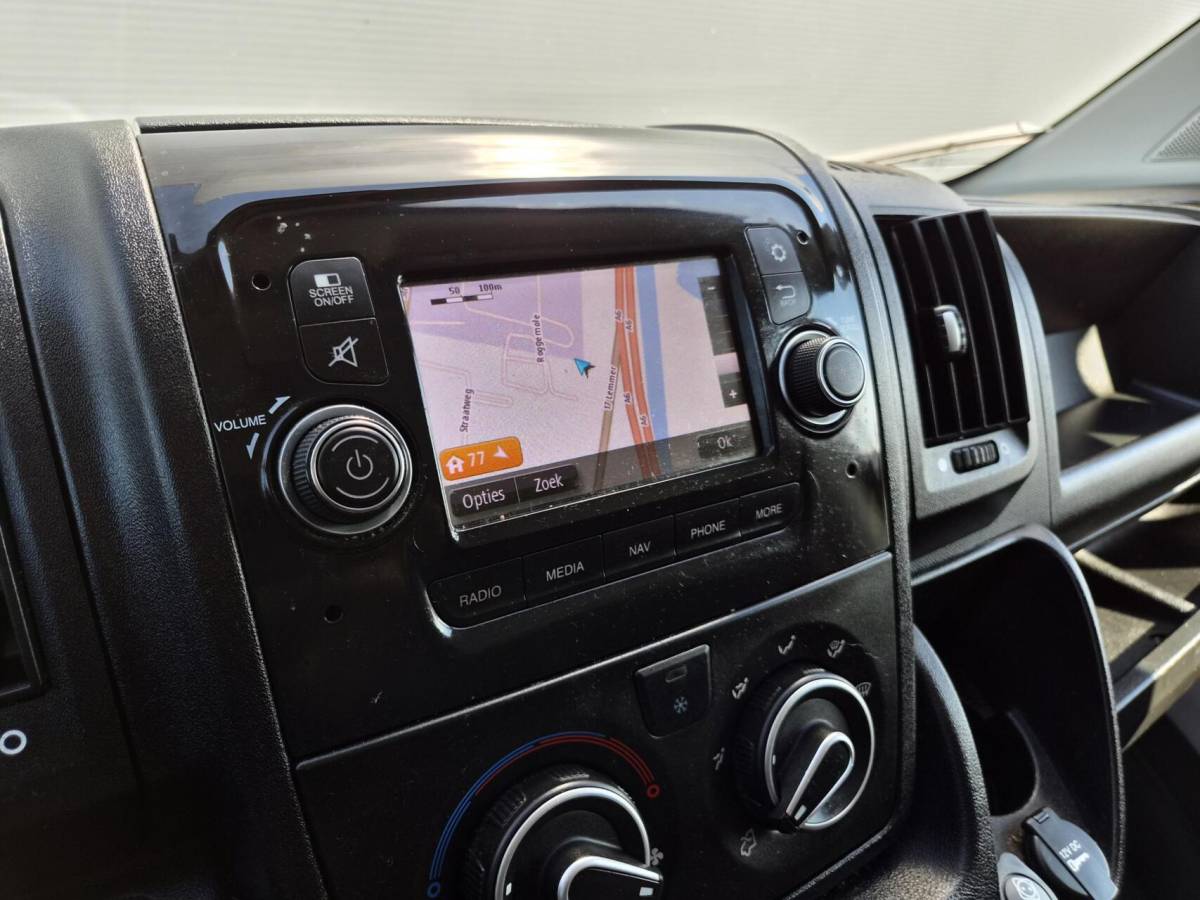 Peugeot Boxer Peugeot Boxer 2.2 HDi L2H2 Airco Camera Navi 2x Schuifdeur
