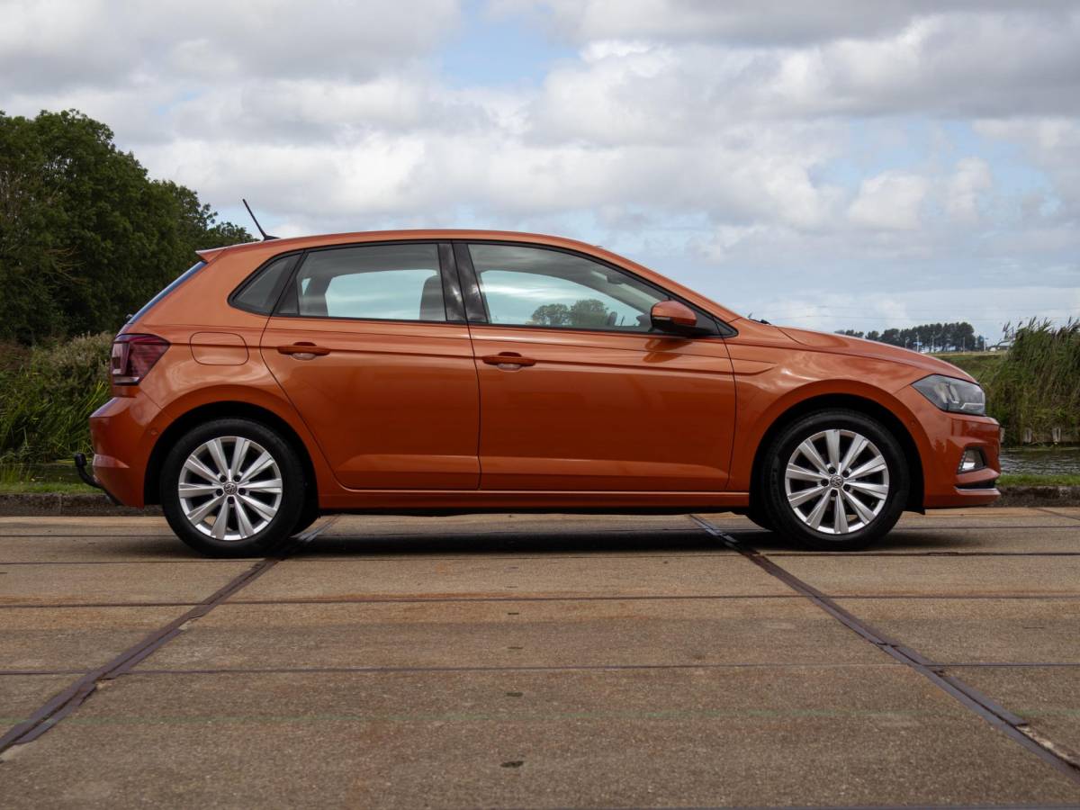 Volkswagen Polo Volkswagen Polo 1.0 TSI Highline ACC 16″ PDC V/A