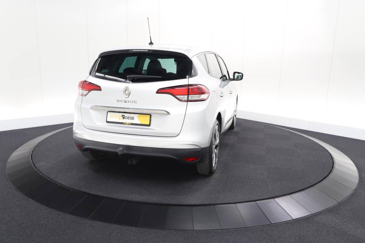 Renault Scénic Renault Scénic TCe 140 Intens | Trekhaak | Camera | Panoramadak | Navigatie