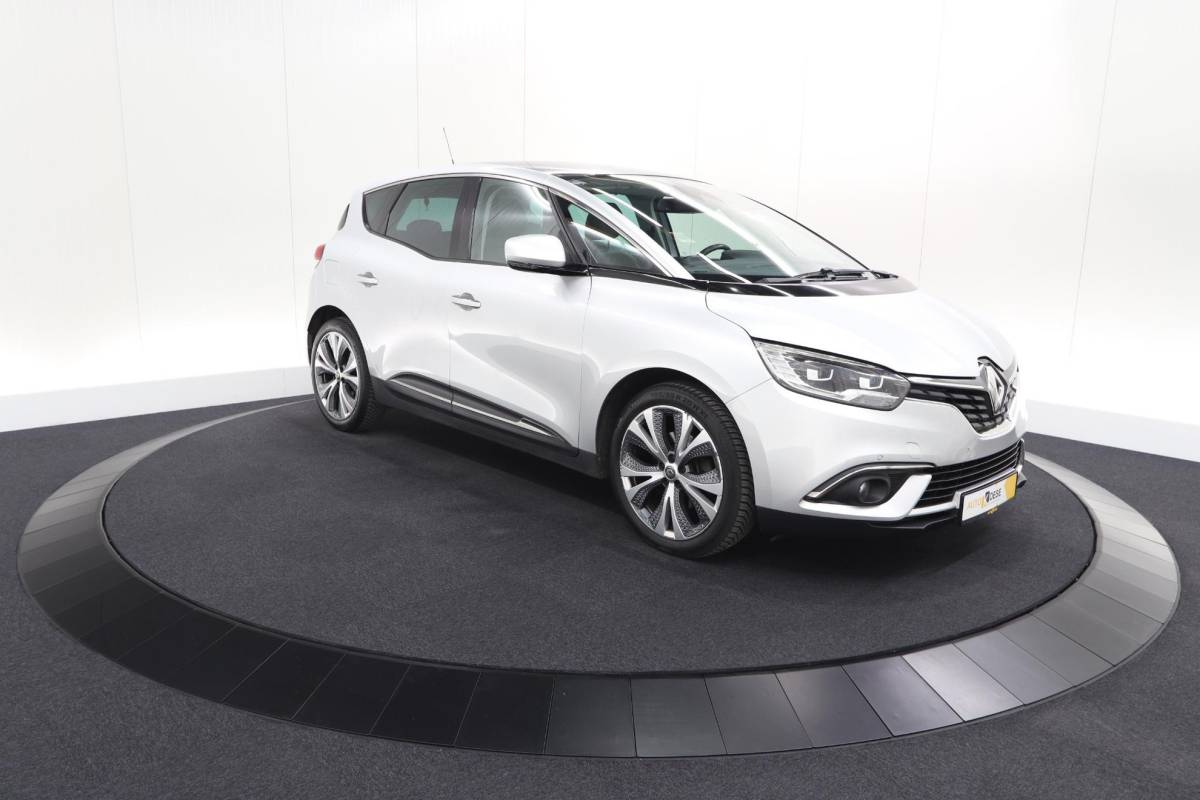 Renault Scénic Renault Scénic TCe 140 Intens | Trekhaak | Camera | Panoramadak | Navigatie