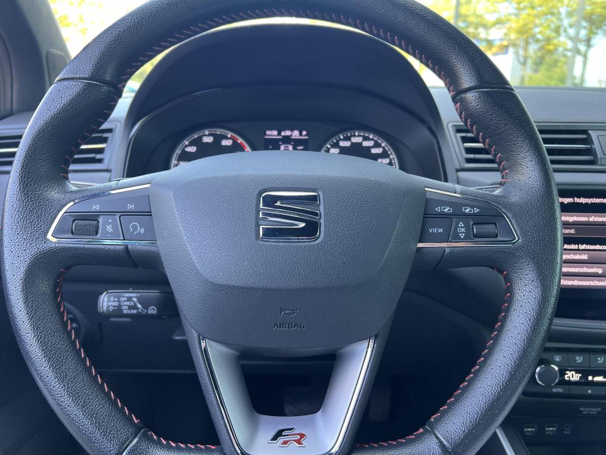 SEAT Arona SEAT Arona 1.0 TSI FR Business Intense AUTOMAAT | TREKHAAK | FULL MAPP NAVIGATIE | ALCANTARA BEKLEDING | A.CAMERA | 1e EIGENAAR | NED. AUTO | APPLE CARPLAI/ANDROID AUTO |