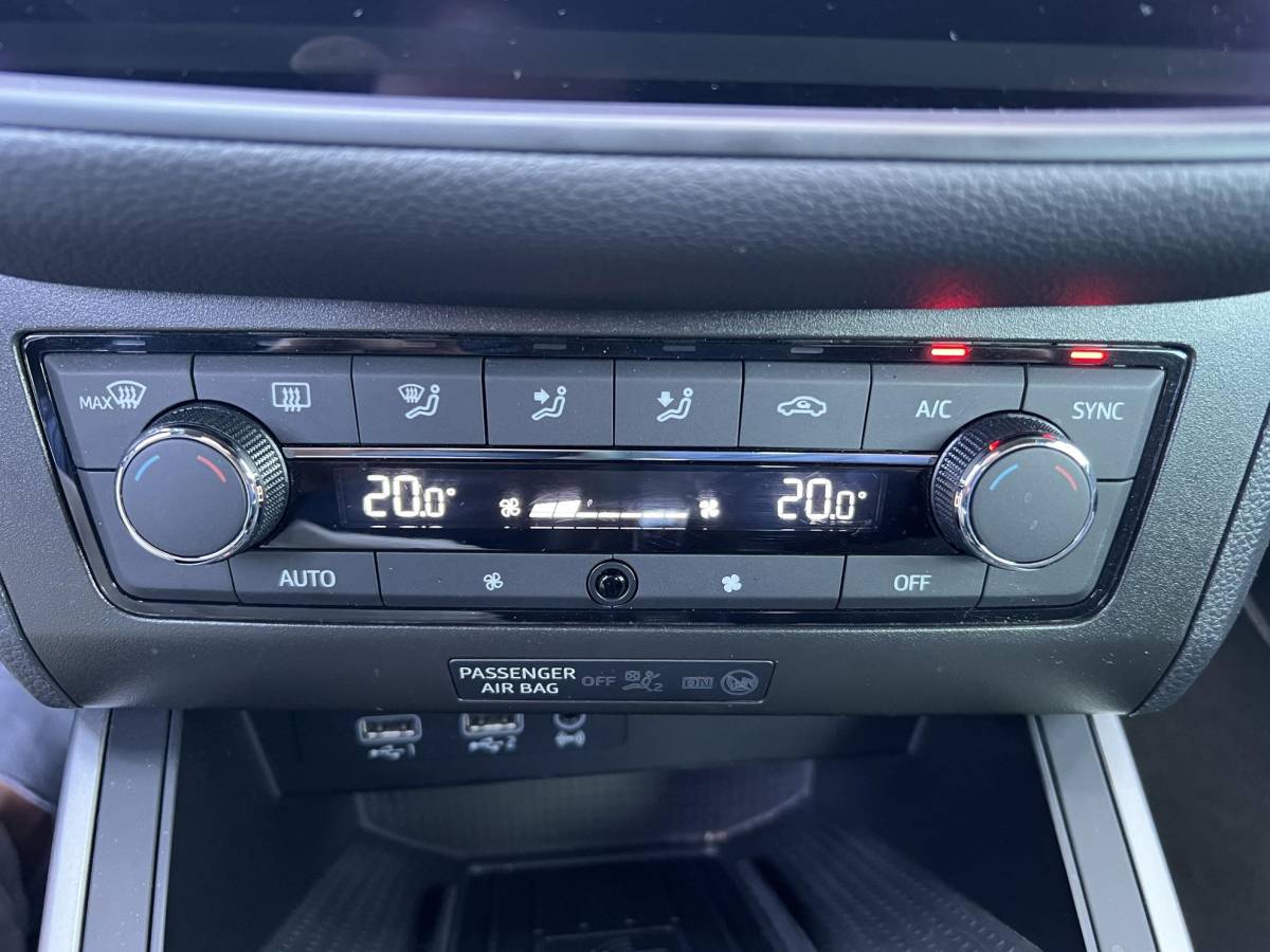 SEAT Arona SEAT Arona 1.0 TSI FR Business Intense AUTOMAAT | TREKHAAK | FULL MAPP NAVIGATIE | ALCANTARA BEKLEDING | A.CAMERA | 1e EIGENAAR | NED. AUTO | APPLE CARPLAI/ANDROID AUTO |