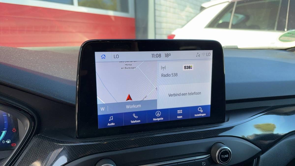 Ford Focus Ford Focus Wagon 1.5 EcoBlue ST Line X Business TREKHAAK / FULL LED / CAMERA / STOELVERW / KEYLESS / STUURVERW / CARPLAY / NL-AUTO