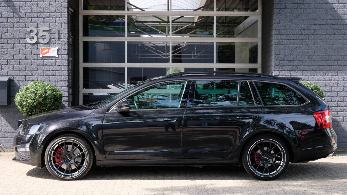 Škoda Octavia Skoda Octavia Combi 2.0 TSI RS DSG ACC|NAVI|LEDER|334PK