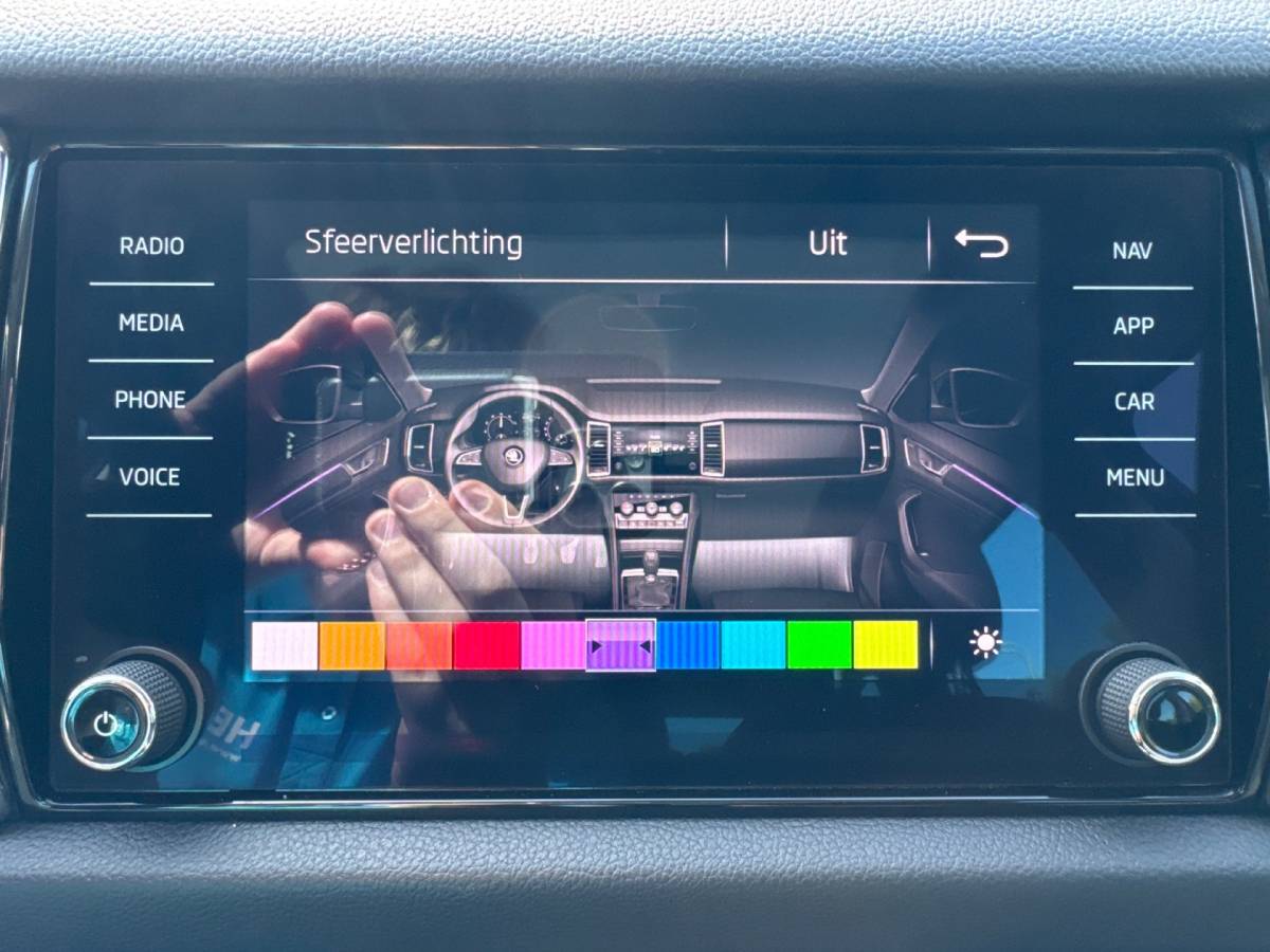 Škoda Kodiaq ŠKODA Kodiaq 1.5 TSI 150PK DSG LIMITED BUSINESS EDITION 7PERS. PANORAMA/LEDER/CANTON