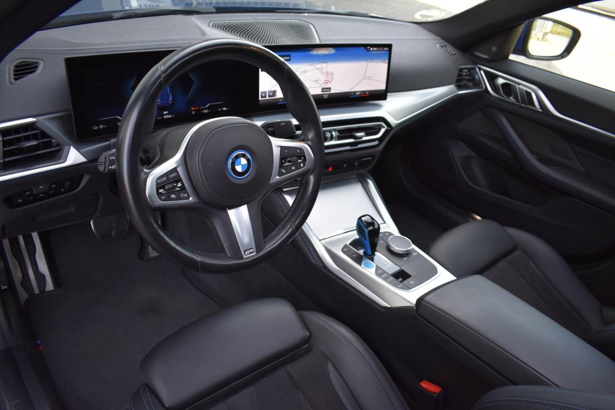 BMW i4 BMW i4 eDrive40 High Executive 84 kWh | M Pakket | Camera | Pano |