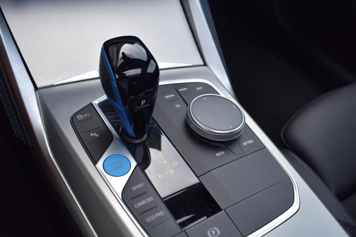 BMW i4 BMW i4 eDrive40 High Executive 84 kWh | M Pakket | Camera | Pano |