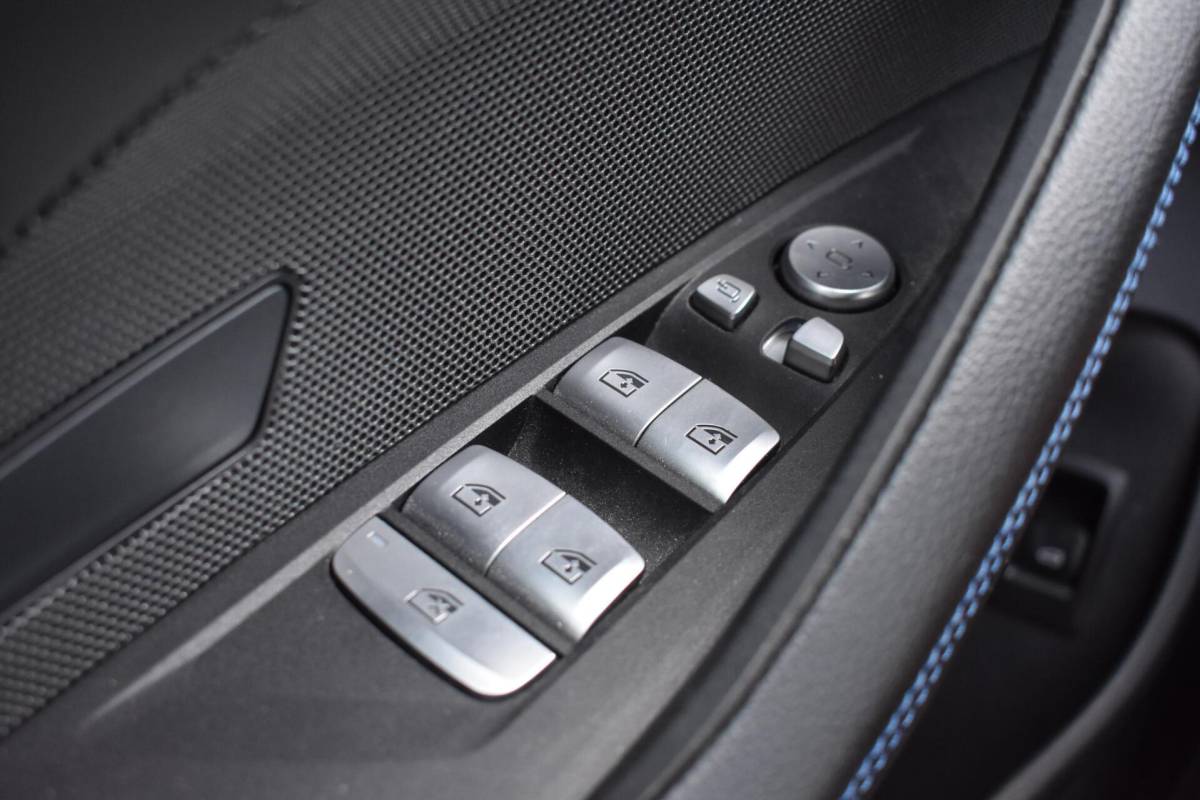 BMW i4 BMW i4 eDrive40 High Executive 84 kWh | M Pakket | Camera | Pano |