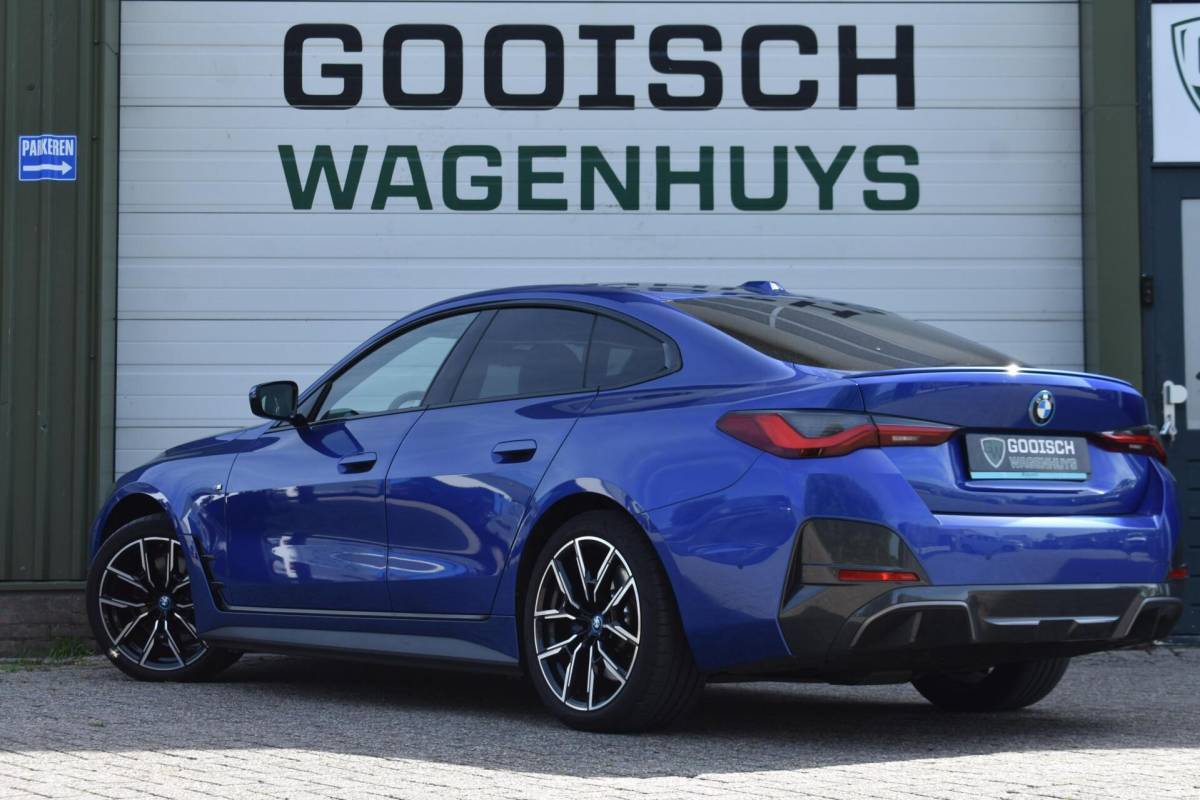 BMW i4 BMW i4 eDrive40 High Executive 84 kWh | M Pakket | Camera | Pano |