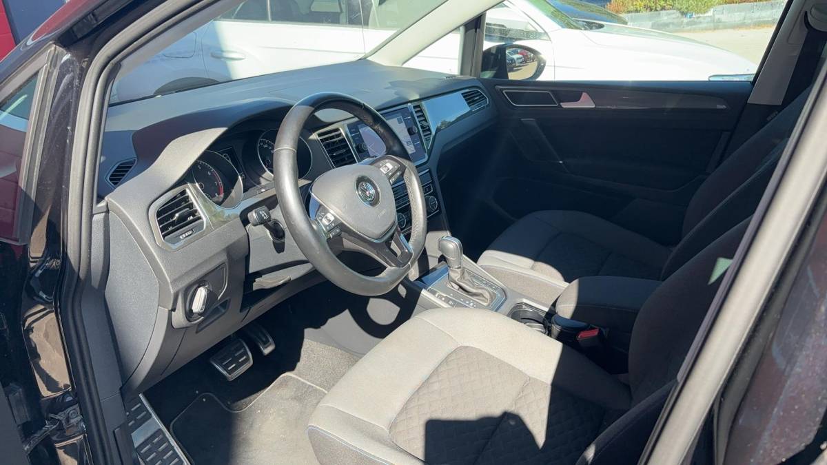 Volkswagen Golf Sportsvan Volkswagen Golf Sportsvan 1.0 TSI Join AUTOMAAT / NAVI / CARPLAY / STOELVERW / STUURVERW / CLIMA / PDC / BLUETOOTH / ACC / DEALER OH
