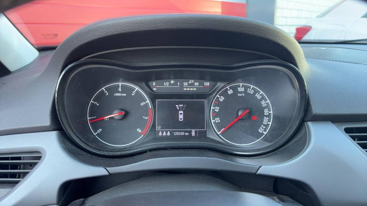 Opel Corsa Opel Corsa 1.4 Edition TREKHAAK / CARPLAY / CAMERA / PDC / BLUETOOTH / CRUISE / NL-AUTO