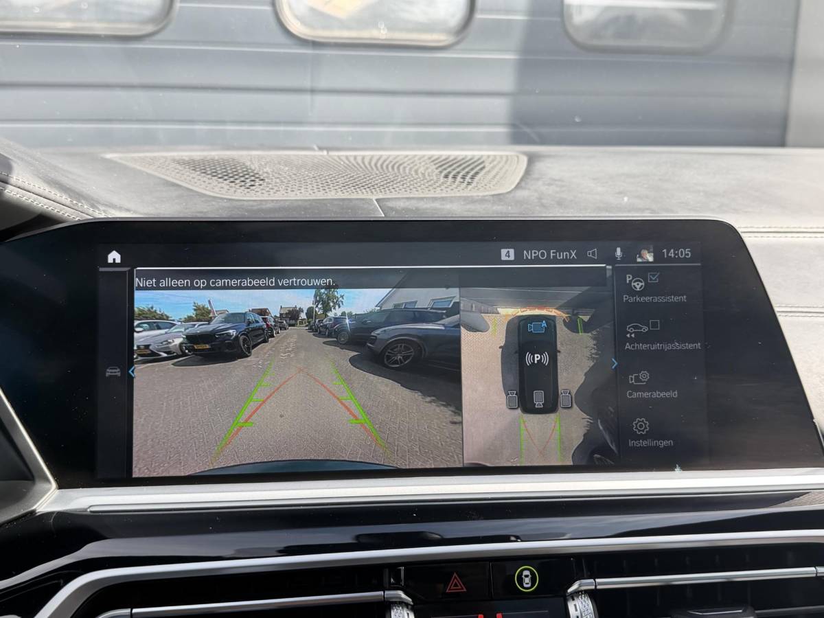 BMW X5 BMW X5 xDrive45e High Executive M-Sport | Panoramadak | 360* Camera | Luchtvering | Sky Lounge | Massage | Head-Up Display | Elektrische Trekhaak |