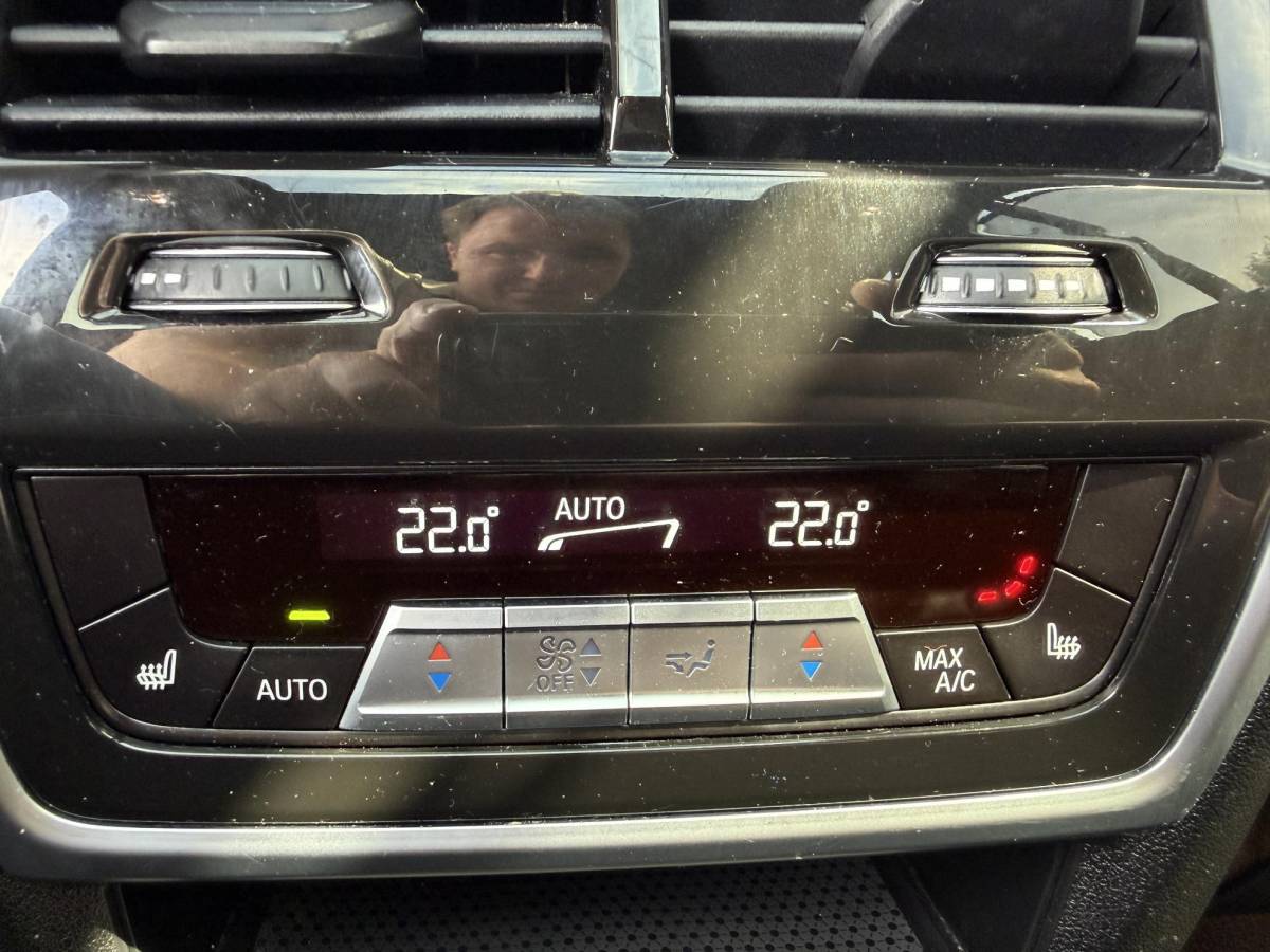 BMW X5 BMW X5 xDrive45e High Executive M-Sport | Panoramadak | 360* Camera | Luchtvering | Sky Lounge | Massage | Head-Up Display | Elektrische Trekhaak |