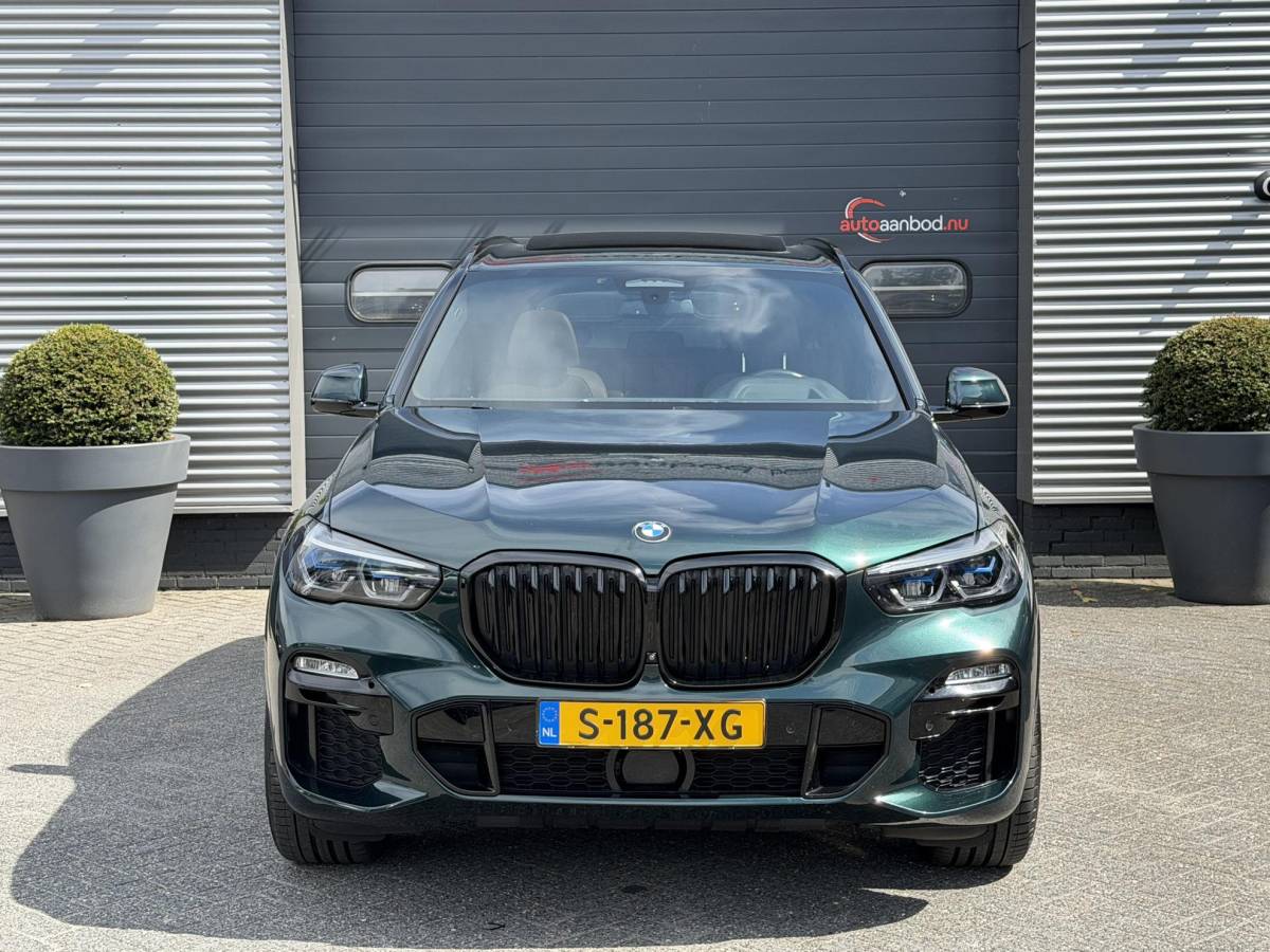 BMW X5 BMW X5 xDrive45e High Executive M-Sport | Panoramadak | 360* Camera | Luchtvering | Sky Lounge | Massage | Head-Up Display | Elektrische Trekhaak |
