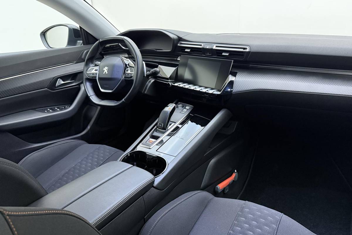 Peugeot 508 Peugeot 508 SW 1.2 PureTech 130pk Active Pack Business | Trekhaak | Achteruitrijcamera | Automaat | Climate Control | Navigatie