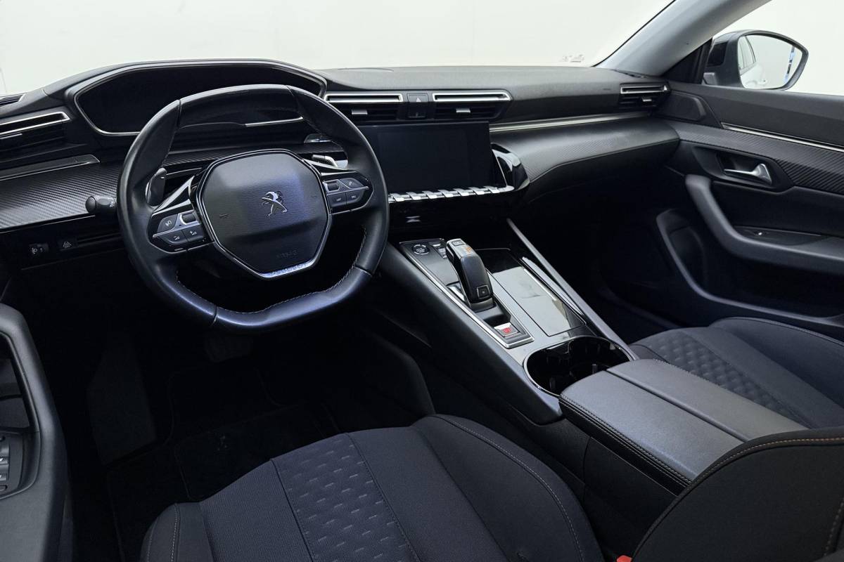 Peugeot 508 Peugeot 508 SW 1.2 PureTech 130pk Active Pack Business | Trekhaak | Achteruitrijcamera | Automaat | Climate Control | Navigatie