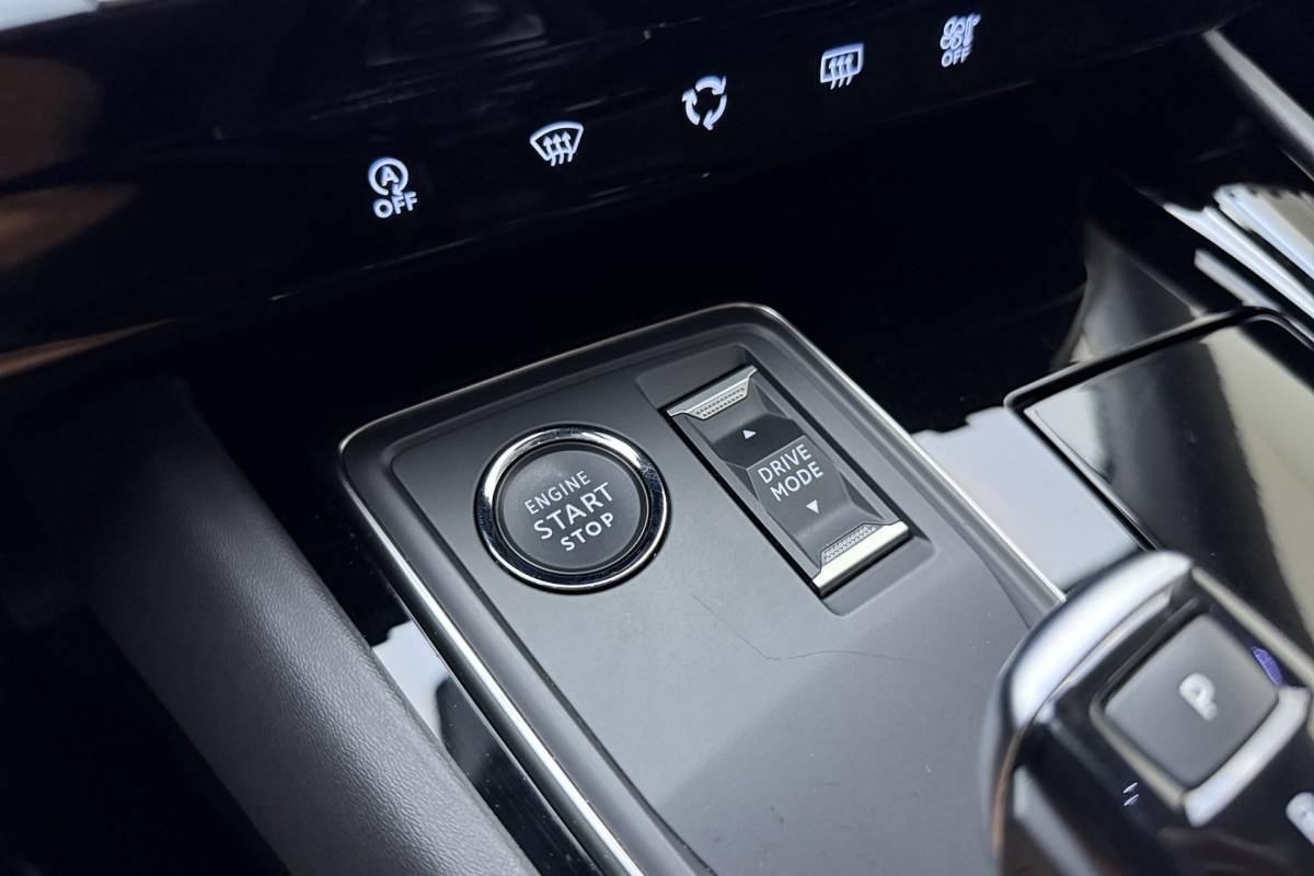 Peugeot 508 Peugeot 508 SW 1.2 PureTech 130pk Active Pack Business | Trekhaak | Achteruitrijcamera | Automaat | Climate Control | Navigatie