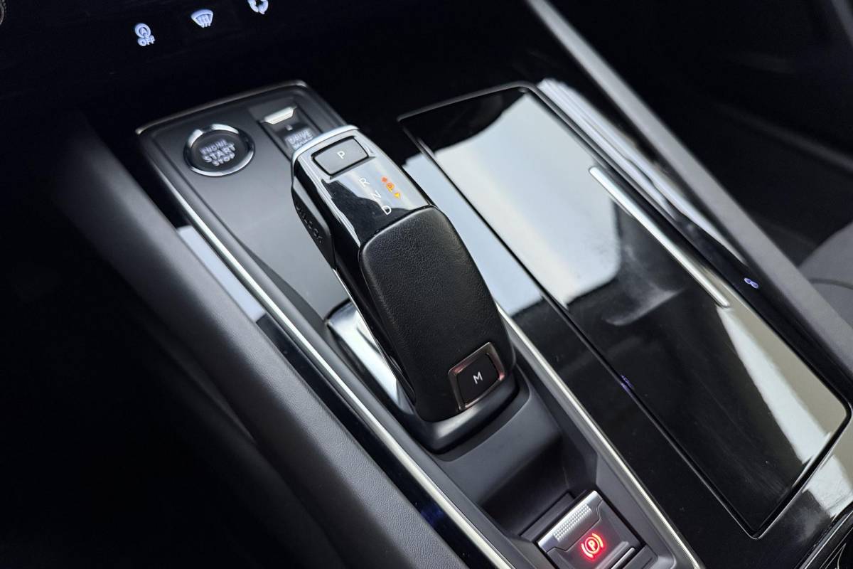Peugeot 508 Peugeot 508 SW 1.2 PureTech 130pk Active Pack Business | Trekhaak | Achteruitrijcamera | Automaat | Climate Control | Navigatie