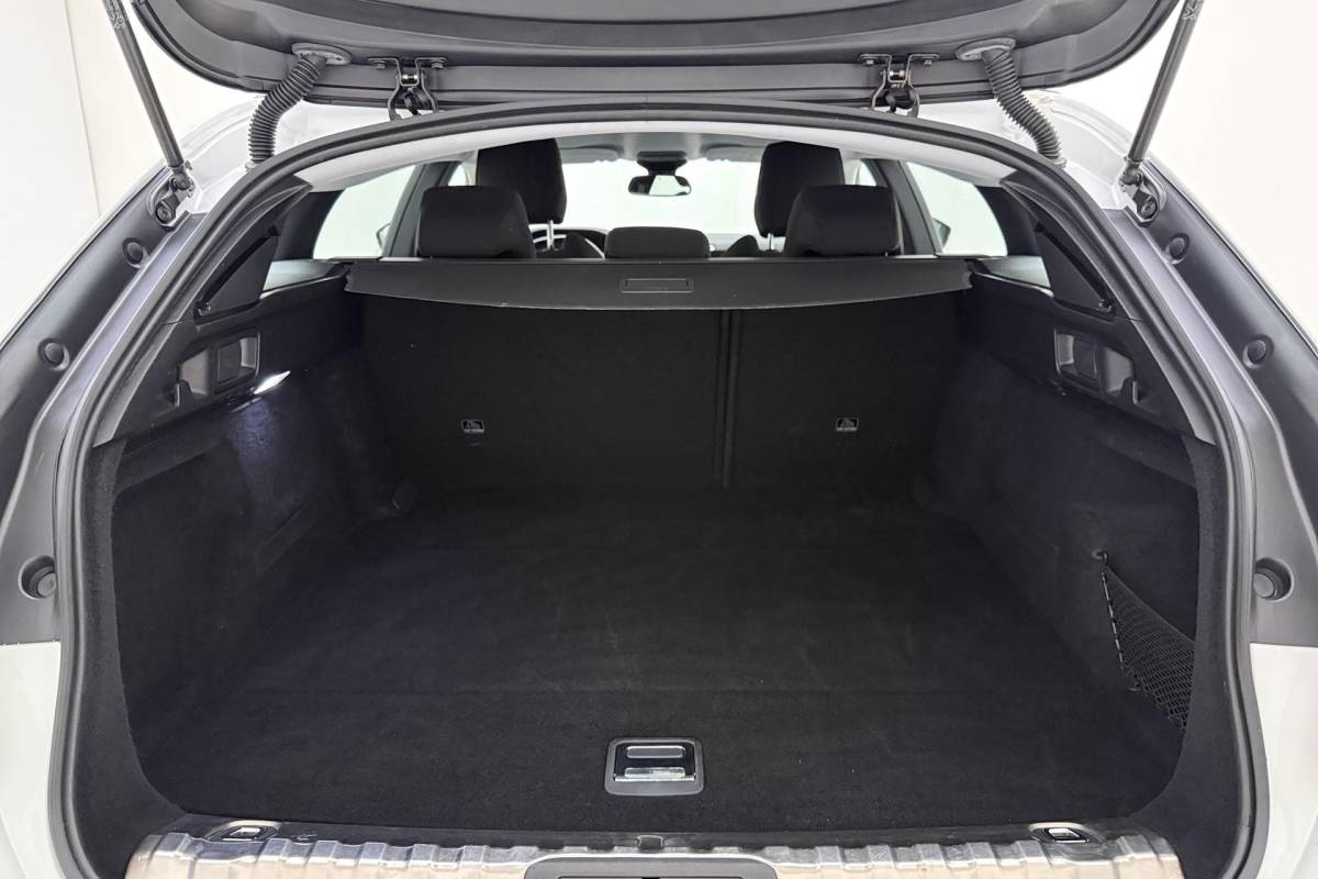Peugeot 508 Peugeot 508 SW 1.2 PureTech 130pk Active Pack Business | Trekhaak | Achteruitrijcamera | Automaat | Climate Control | Navigatie