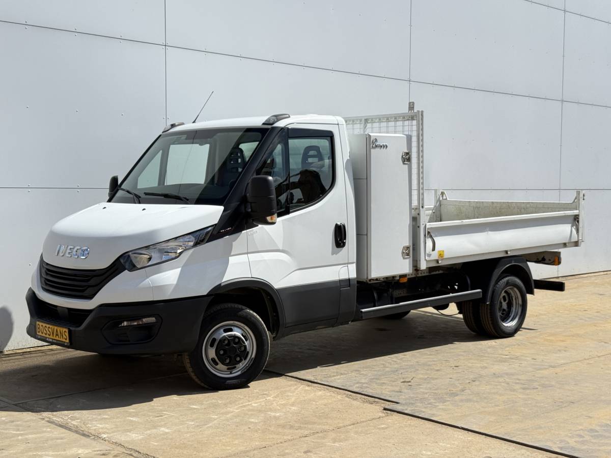 Iveco Daily Iveco Daily 35C16 3.0 L4 Kipper Dubbellucht Airco 3.5T Trekhaak Lederen bekleding Benne Tipper