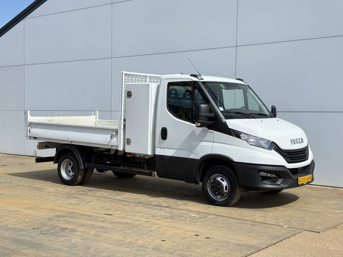 Iveco Daily Iveco Daily 35C16 3.0 L4 Kipper Dubbellucht Airco 3.5T Trekhaak Lederen bekleding Benne Tipper