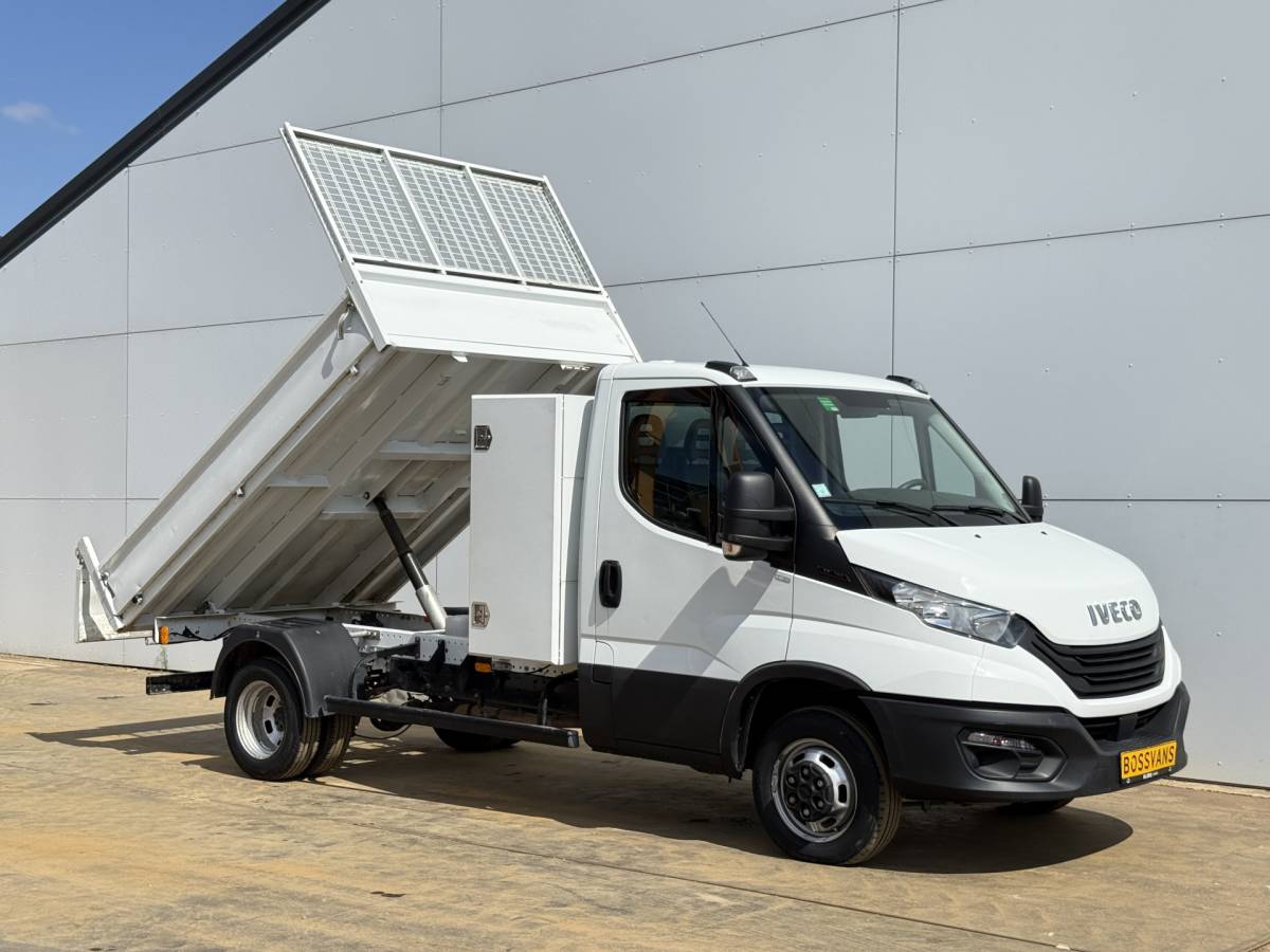 Iveco Daily Iveco Daily 35C16 3.0 L4 Kipper Dubbellucht Airco 3.5T Trekhaak Lederen bekleding Benne Tipper
