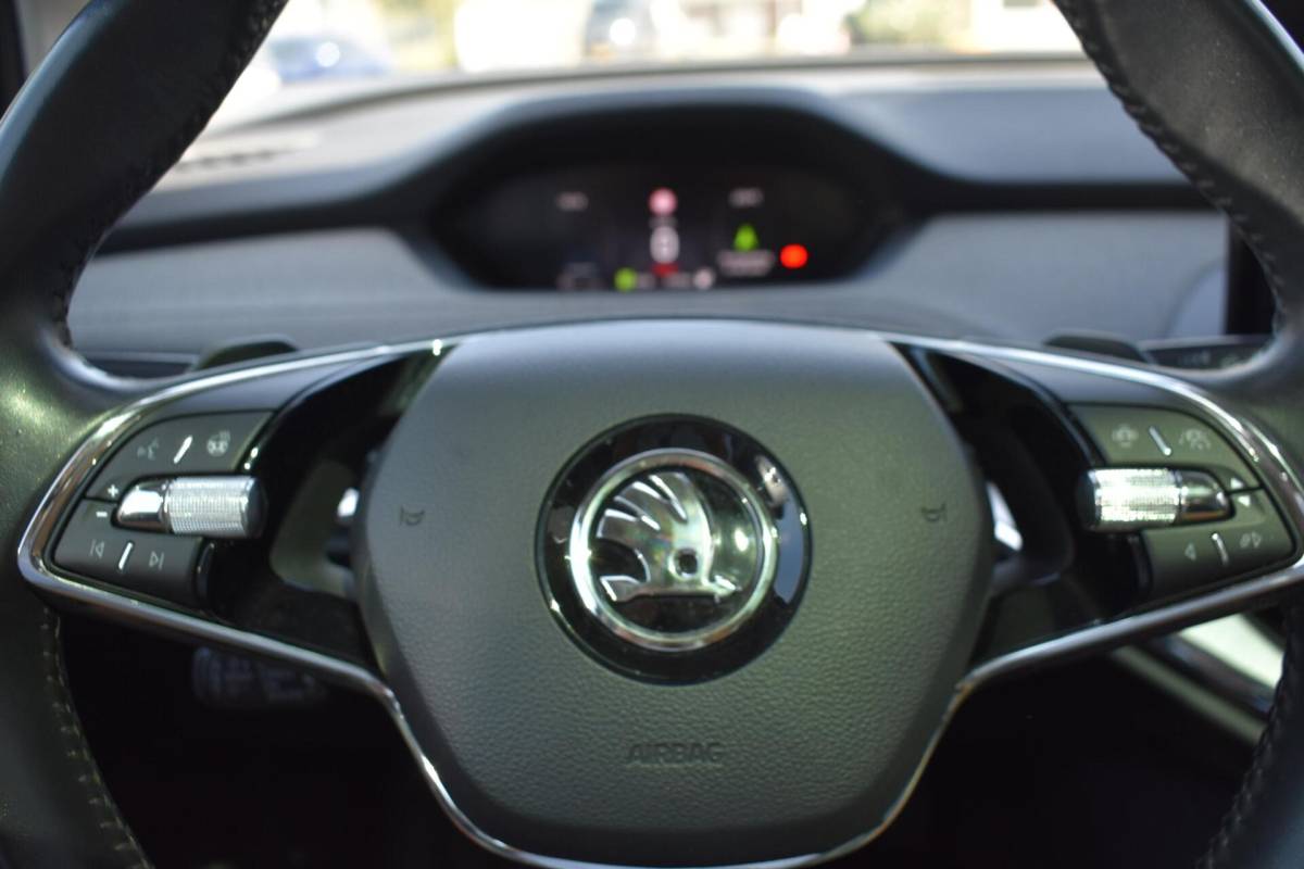 Škoda Enyaq iV Skoda Enyaq iV 80 | Pano | Camera | Stoel/Stuurverwarming |