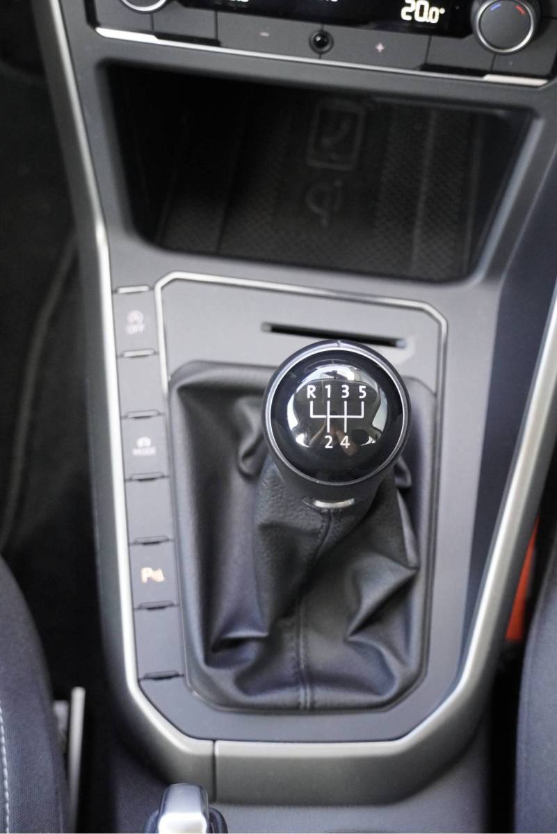 Volkswagen Polo Volkswagen Polo 1.0 TSI 5drs Comfortline Business Executive BJ2021 Led | Pdc | App-Connect | Navi | Climate control | Cruise control | Getint glas