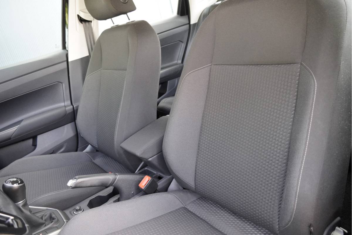Volkswagen Polo Volkswagen Polo 1.0 TSI 5drs Comfortline Business Executive BJ2021 Led | Pdc | App-Connect | Navi | Climate control | Cruise control | Getint glas