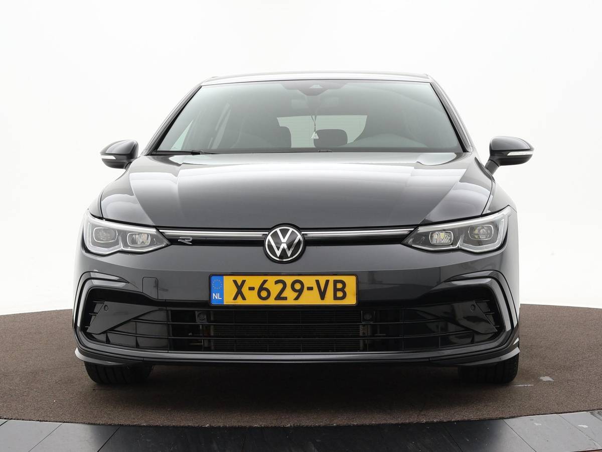 Volkswagen Golf Volkswagen Golf 1.5 eTSI 130pk DSG R-Line · Apple/Android Car Play · P-Sensoren · Navigatie · Sfeerverlichting · 17 Inch · Garantie t/m 12-02-2028 of 100.000km