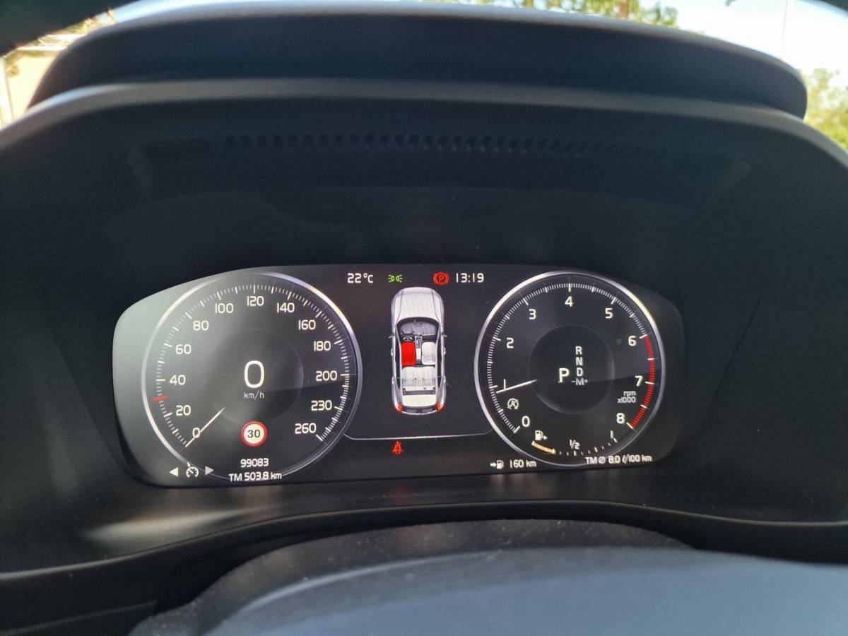 Volvo XC40 Volvo XC40 2.0 T4 Momentum Pro|ACC|Carplay|Harman Kardon|Camera|Trekhaak|191PK|